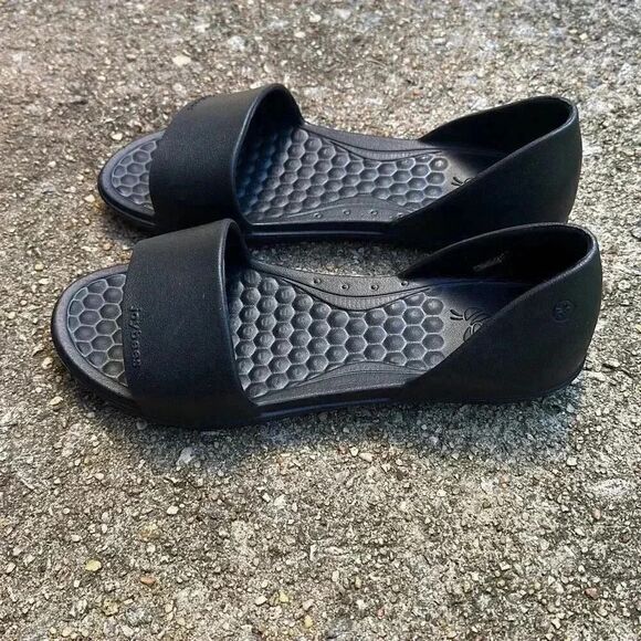 Joybees Friday Flats Black Women’s Size 6 - Picture 2 of 8